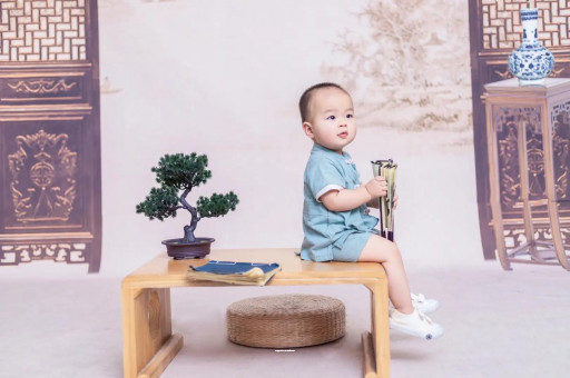 晋江宝宝眼袋发黑